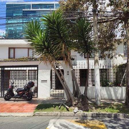 Acogedor Hostal Usaquen La Parada Del Tren Bogotá Extérieur photo