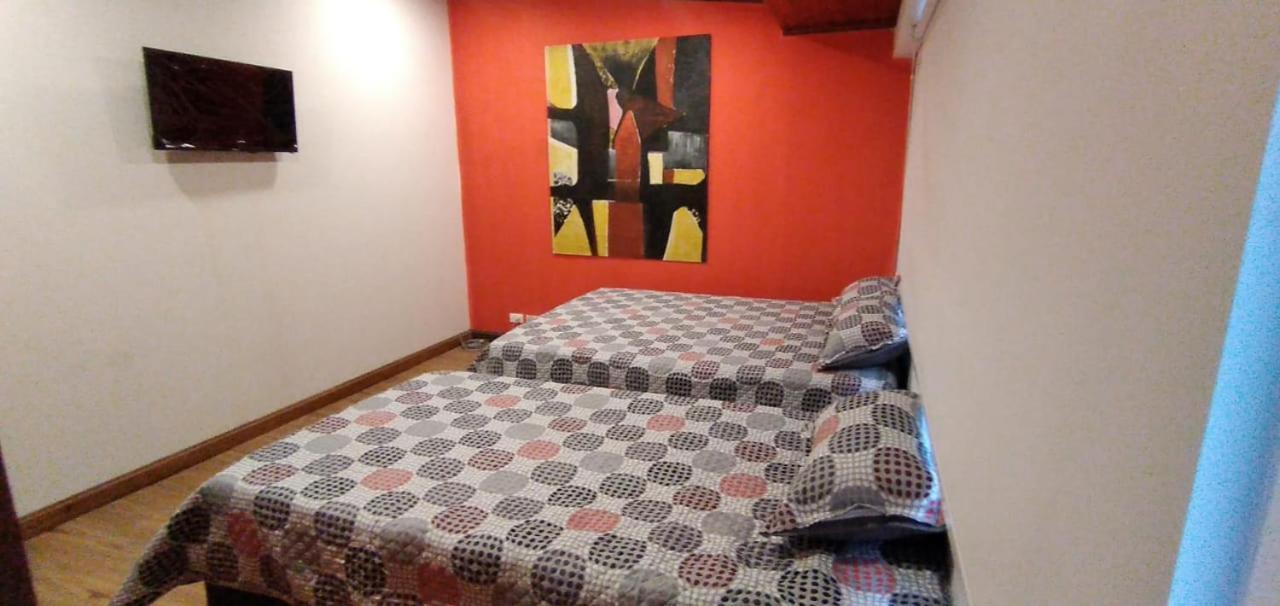 Acogedor Hostal Usaquen La Parada Del Tren Bogotá Extérieur photo