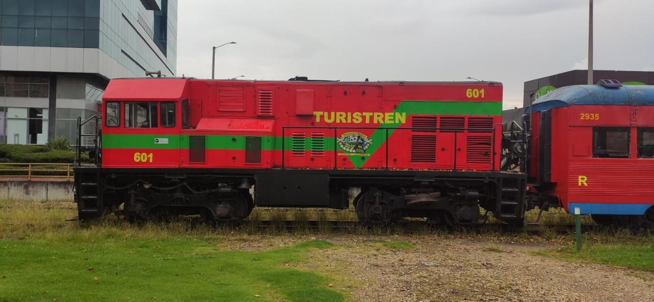 Acogedor Hostal Usaquen La Parada Del Tren Bogotá Extérieur photo
