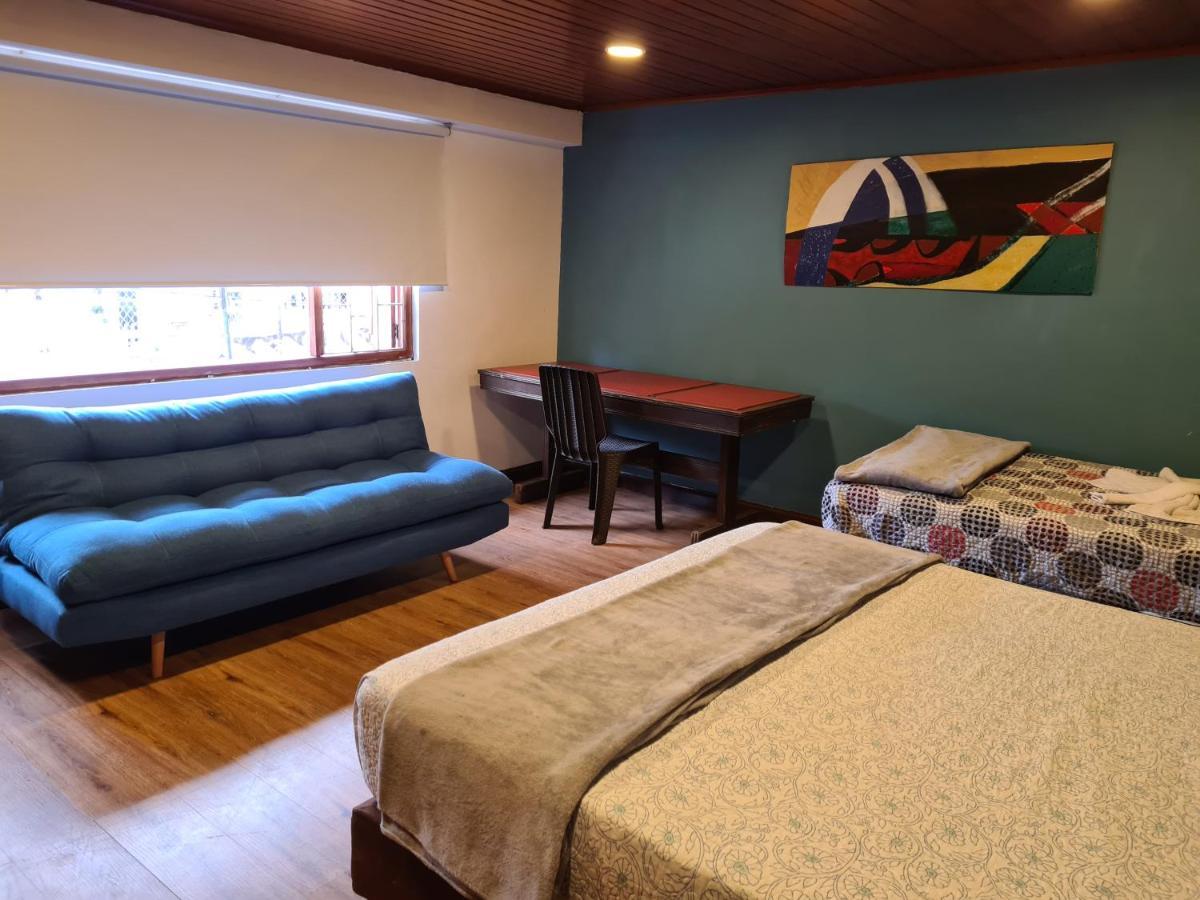Acogedor Hostal Usaquen La Parada Del Tren Bogotá Extérieur photo