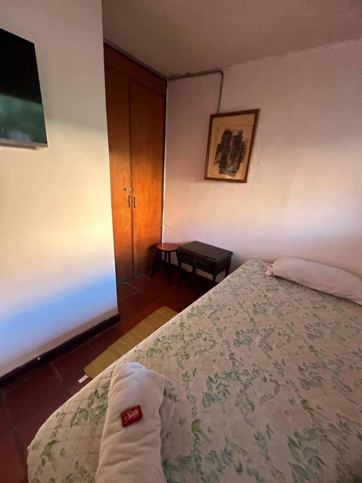 Acogedor Hostal Usaquen La Parada Del Tren Bogotá Extérieur photo