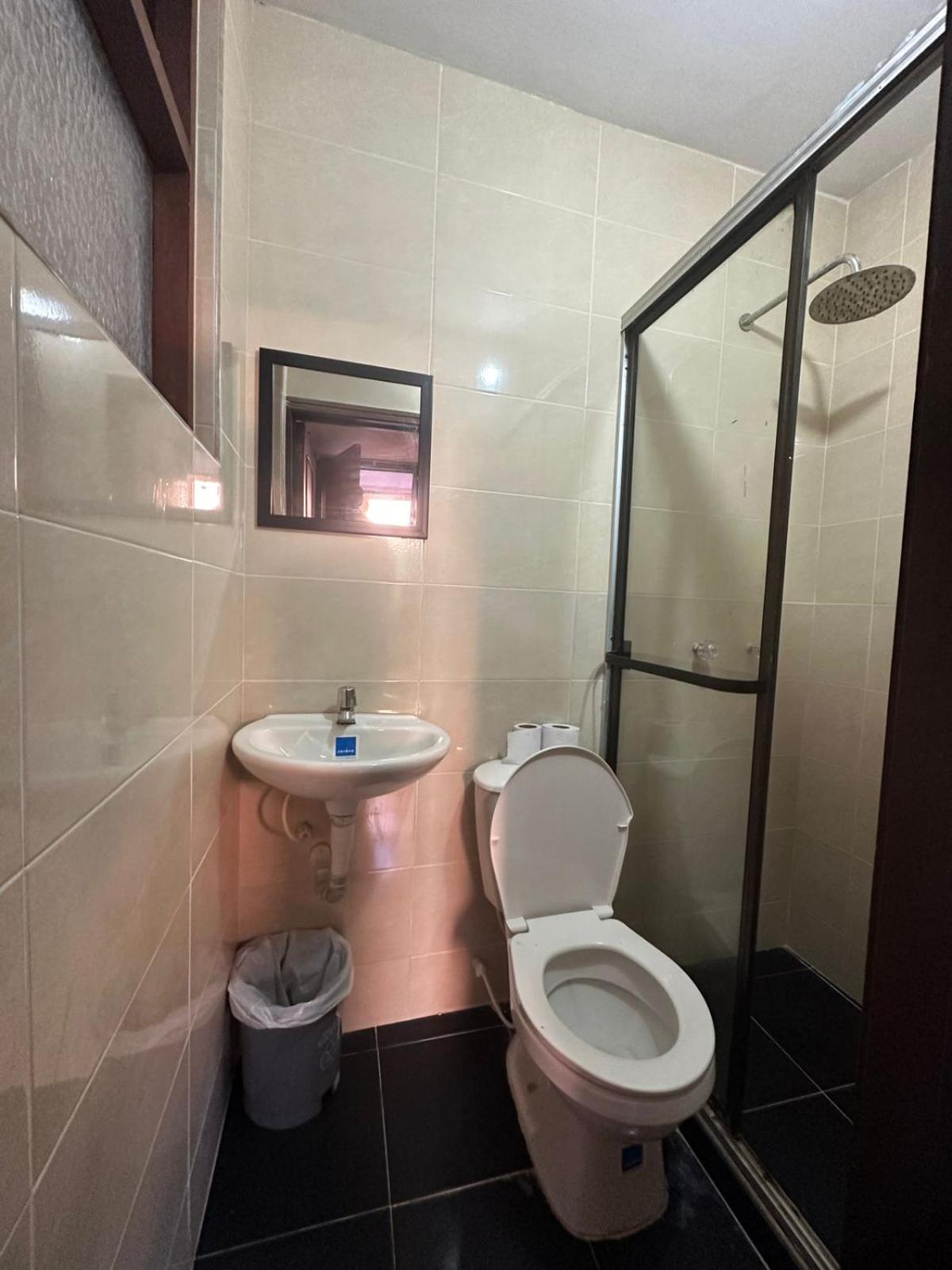 Acogedor Hostal Usaquen La Parada Del Tren Bogotá Extérieur photo